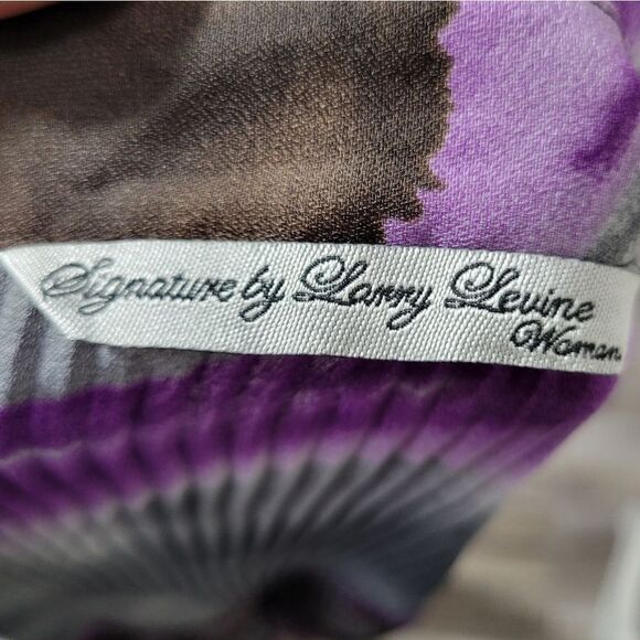 Signature by Larry Levine blouse - Picture 9 of 9